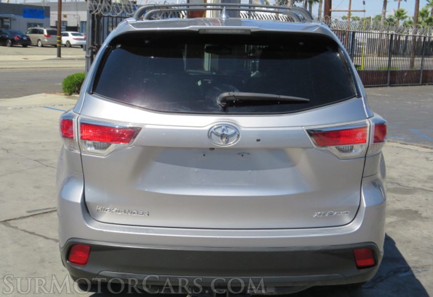 2016 Toyota Highlander - Image 10