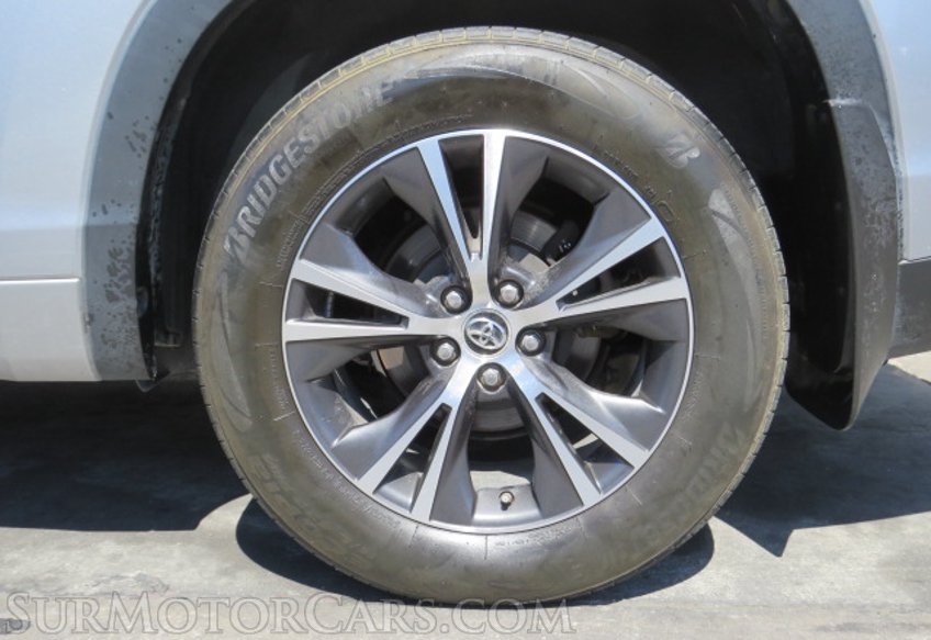 2016 Toyota Highlander - Image 17