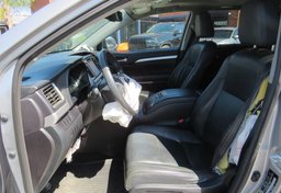 2016 Toyota Highlander - Image 25