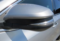 2016 Toyota Highlander - Image 16