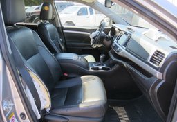 2016 Toyota Highlander - Image 26