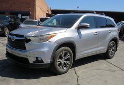 2016 Toyota Highlander - Image 3
