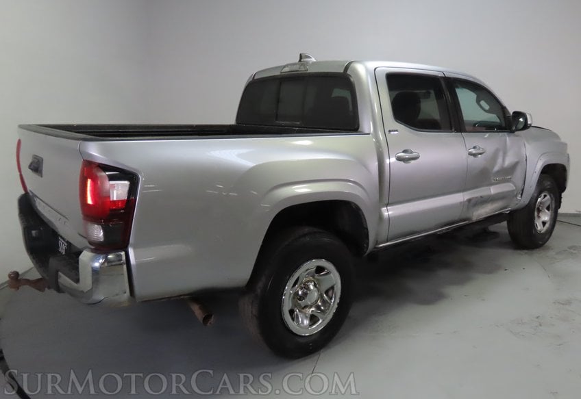 2023 Toyota Tacoma SR5 - Image 8