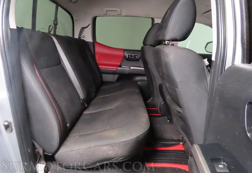 2023 Toyota Tacoma SR5 - Image 28