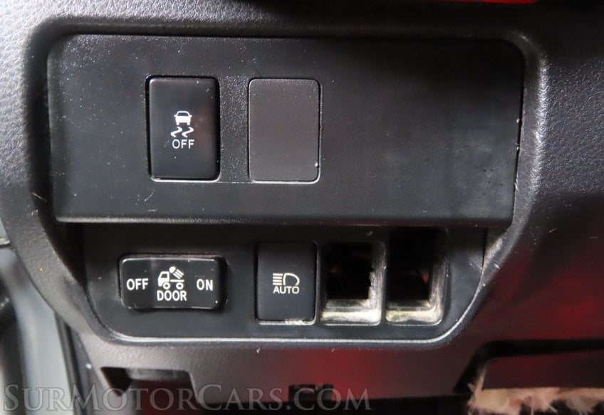 2023 Toyota Tacoma SR5 - Image 43