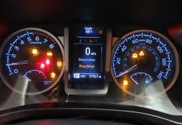 2023 Toyota Tacoma SR5 - Image 32