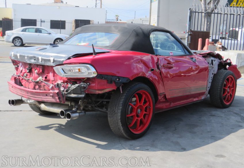 2017 FIAT 124 Spider - Image 12