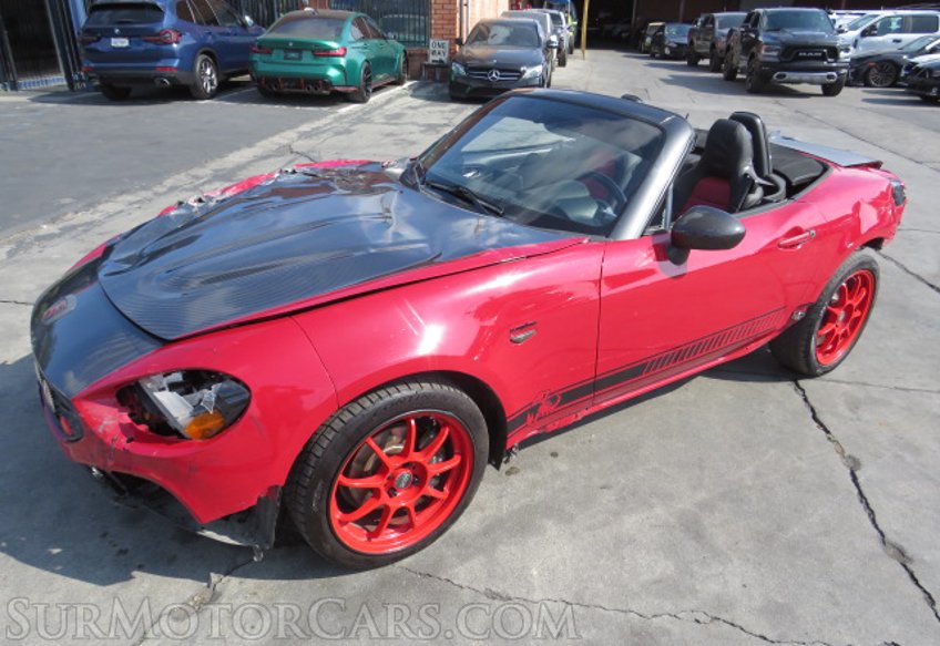 2017 FIAT 124 Spider - Image 3