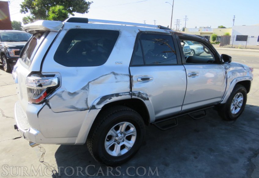 2020 Toyota 4Runner - Image 8