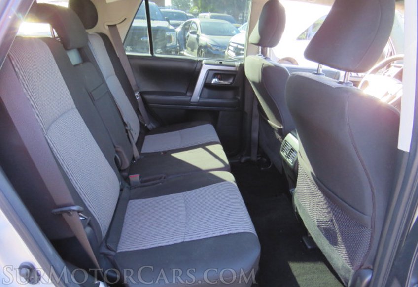 2020 Toyota 4Runner - Image 28