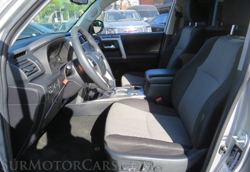 2020 Toyota 4Runner - Image 26