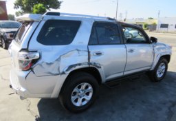 2020 Toyota 4Runner - Image 8