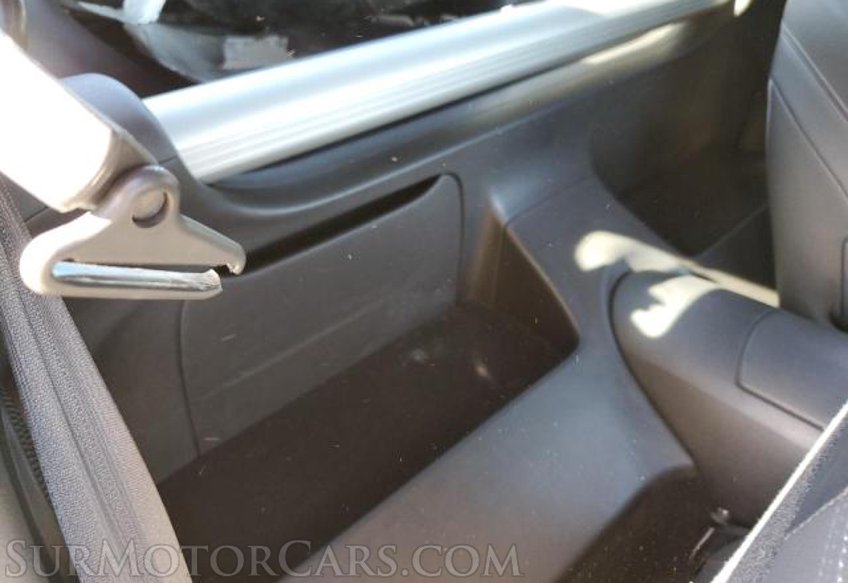 2019 Nissan 370Z Coupe - Image 5