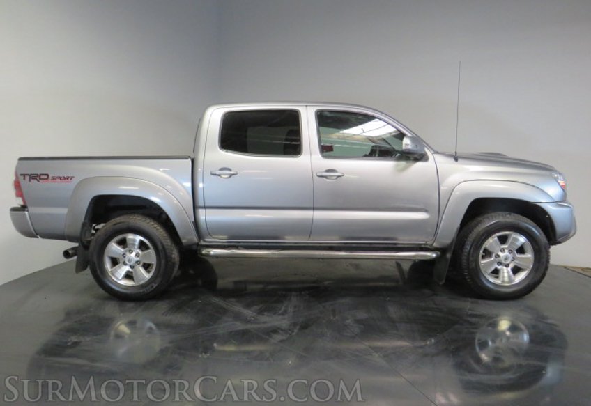 2015 Toyota Tacoma - Image 11