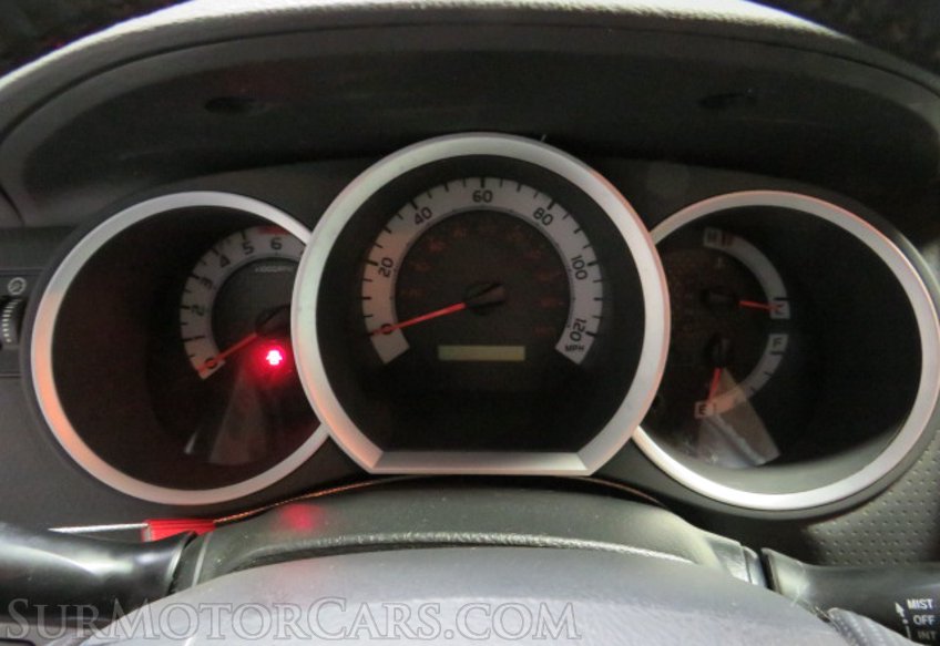 2015 Toyota Tacoma - Image 35