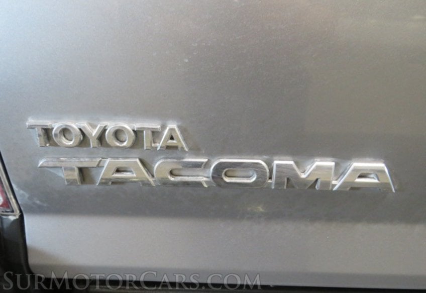 2015 Toyota Tacoma - Image 21