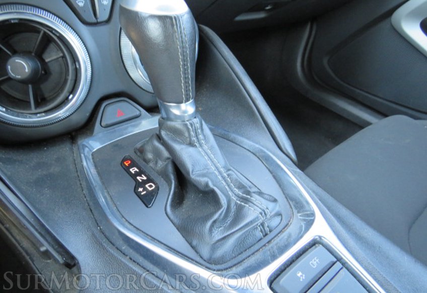 2021 Chevrolet Camaro - Image 36