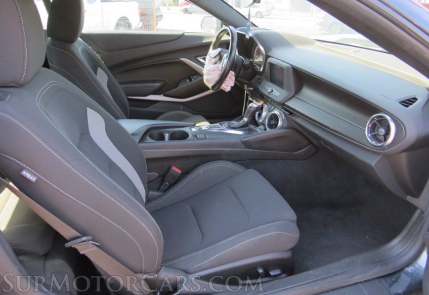 2021 Chevrolet Camaro - Image 25