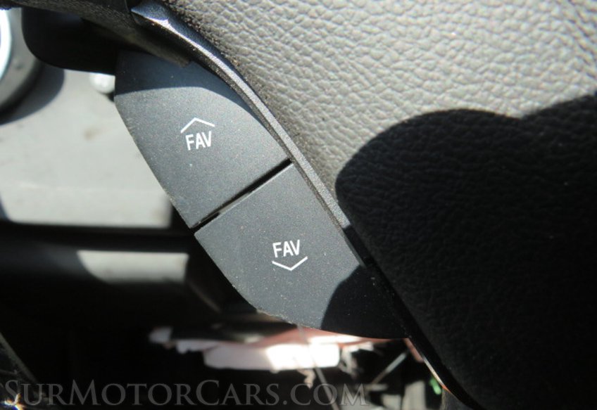 2021 Chevrolet Camaro - Image 34