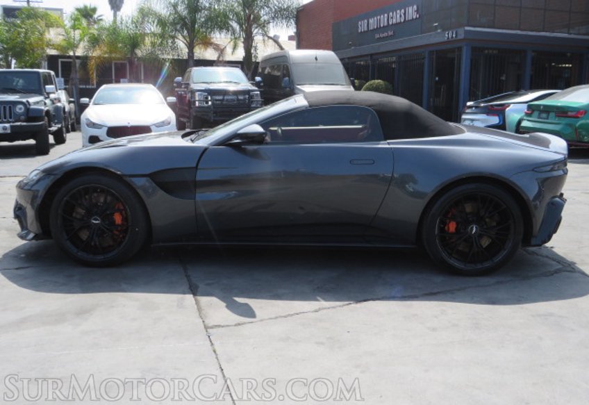 2021 Aston Martin Vantage - Image 11