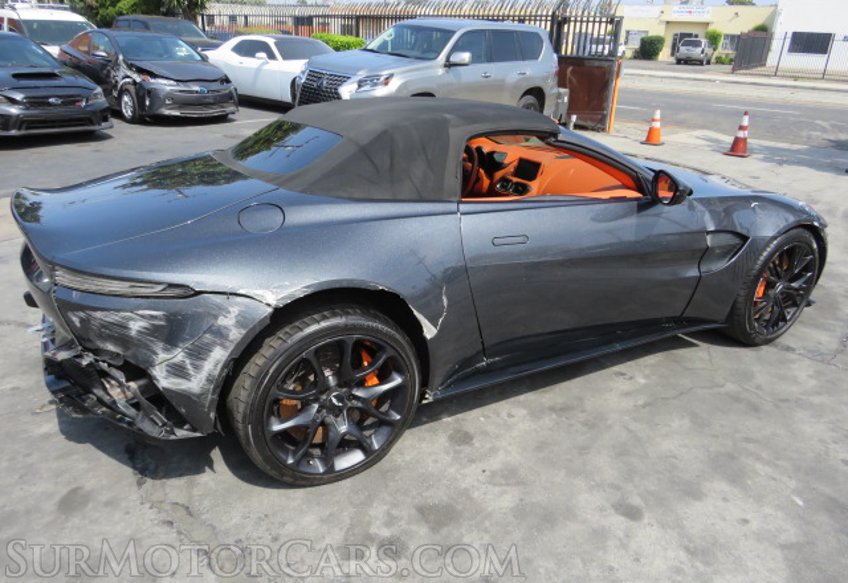 2021 Aston Martin Vantage - Image 6