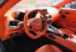 2021 Aston Martin Vantage - Image 27