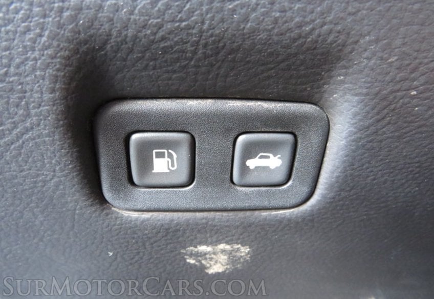 2012 Chevrolet Corvette - Image 29