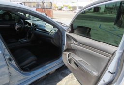 2020 Honda Civic Hatchback - Image 21