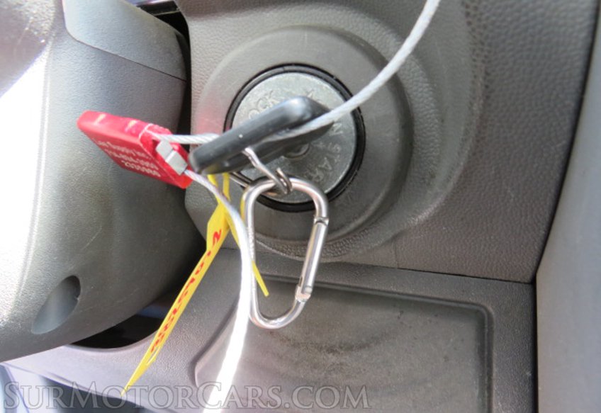 2019 Nissan Frontier - Image 32