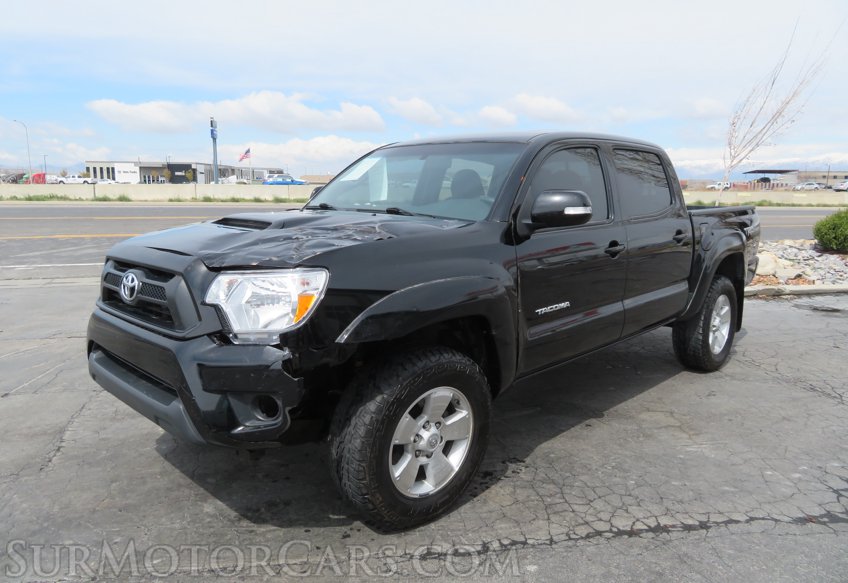 2015 Toyota Tacoma - Image 2