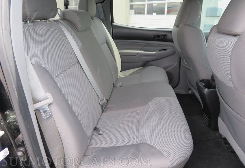 2015 Toyota Tacoma - Image 26