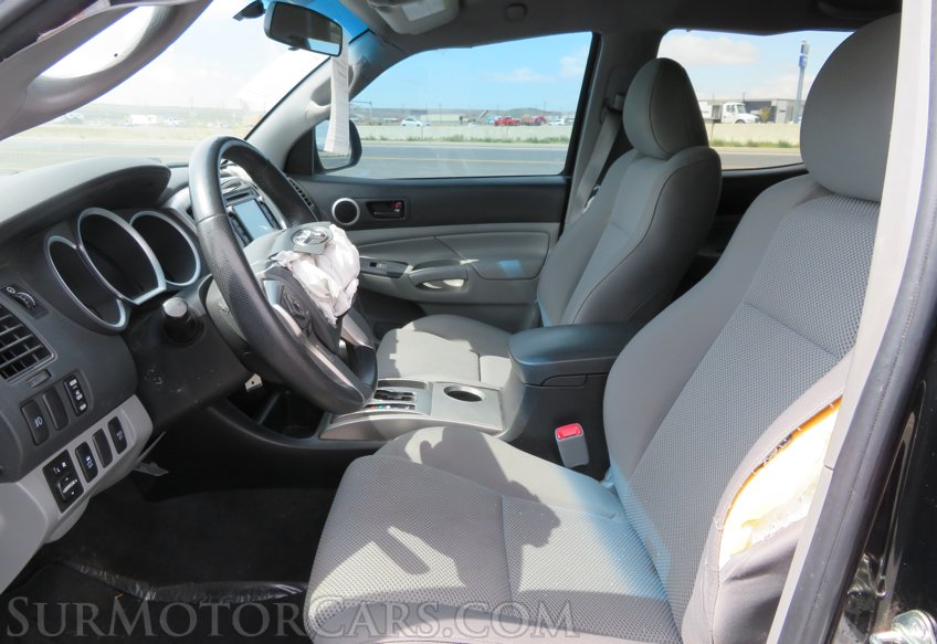 2015 Toyota Tacoma - Image 23
