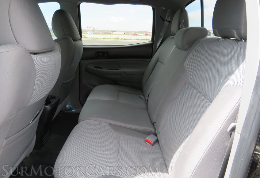 2015 Toyota Tacoma - Image 25