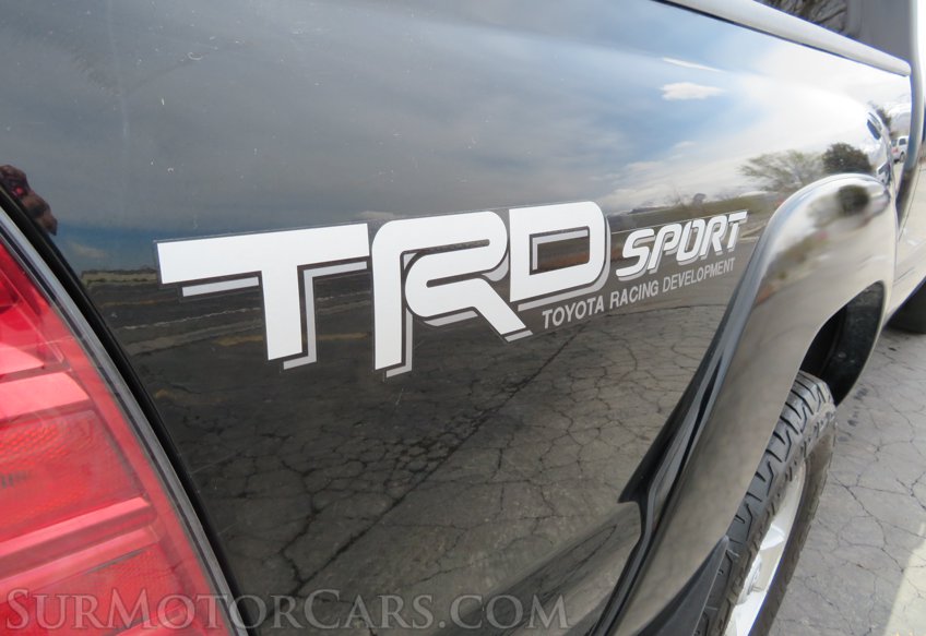 2015 Toyota Tacoma - Image 19