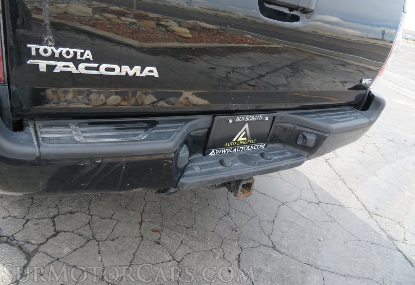2015 Toyota Tacoma - Image 17