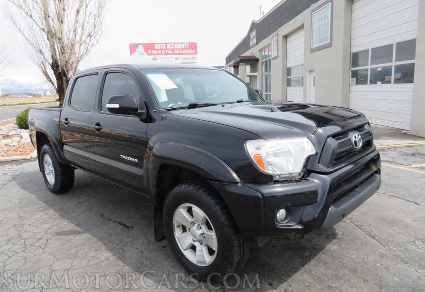 2015 Toyota Tacoma - Image 3