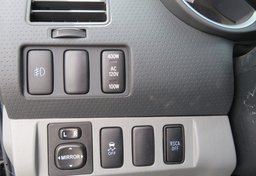 2015 Toyota Tacoma - Image 33