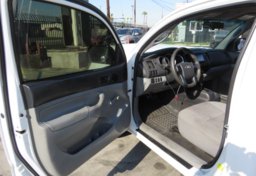 2014 Toyota Tacoma - Image 23