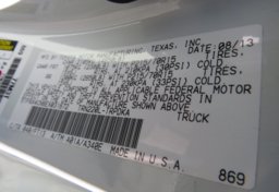 2014 Toyota Tacoma - Image 32