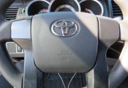 2014 Toyota Tacoma - Image 21