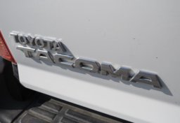 2014 Toyota Tacoma - Image 29