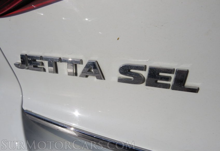 2018 Volkswagen Jetta - Image 18