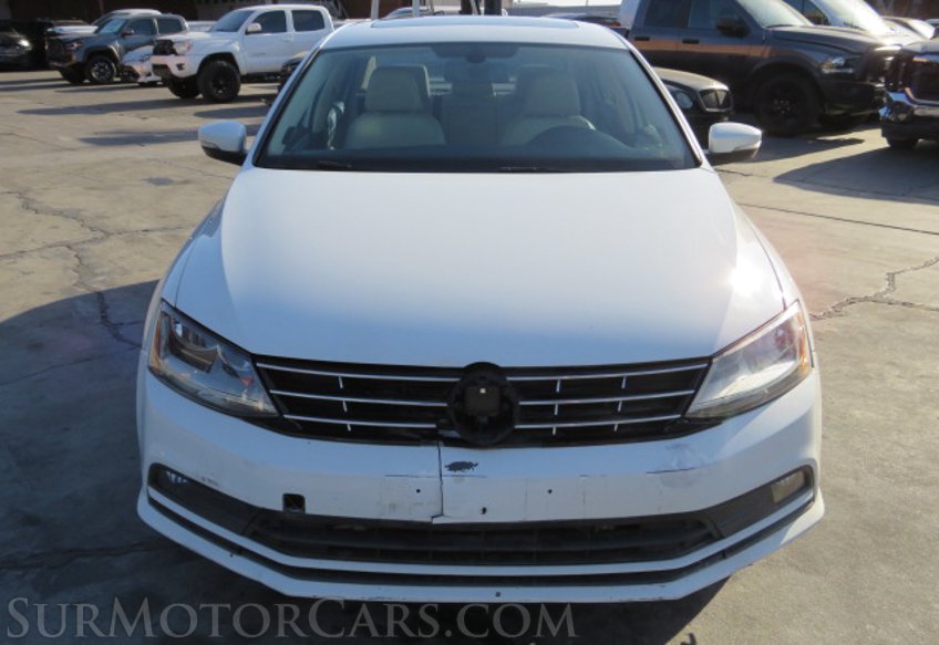 2018 Volkswagen Jetta - Image 14