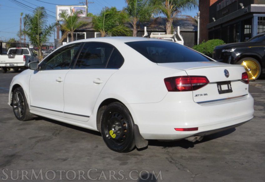 2018 Volkswagen Jetta - Image 8