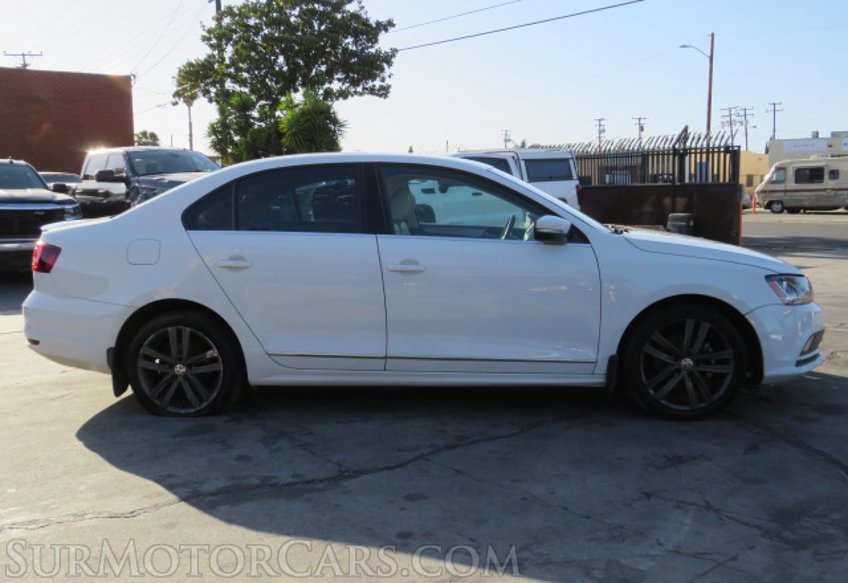 2018 Volkswagen Jetta - Image 6