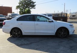 2018 Volkswagen Jetta - Image 6