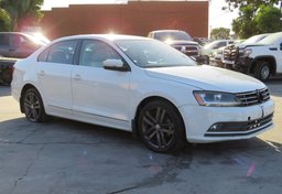 2018 Volkswagen Jetta - Image 4