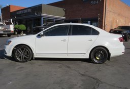 2018 Volkswagen Jetta - Image 5