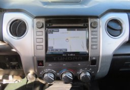 2018 Toyota Tundra 4WD - Image 36