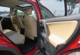 2015 Toyota RAV4 - Image 24